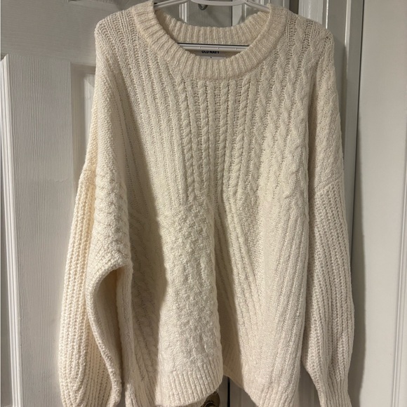 Old Navy Cream Stylish Cable Knit Sweater Size XL - Picture 1 of 8